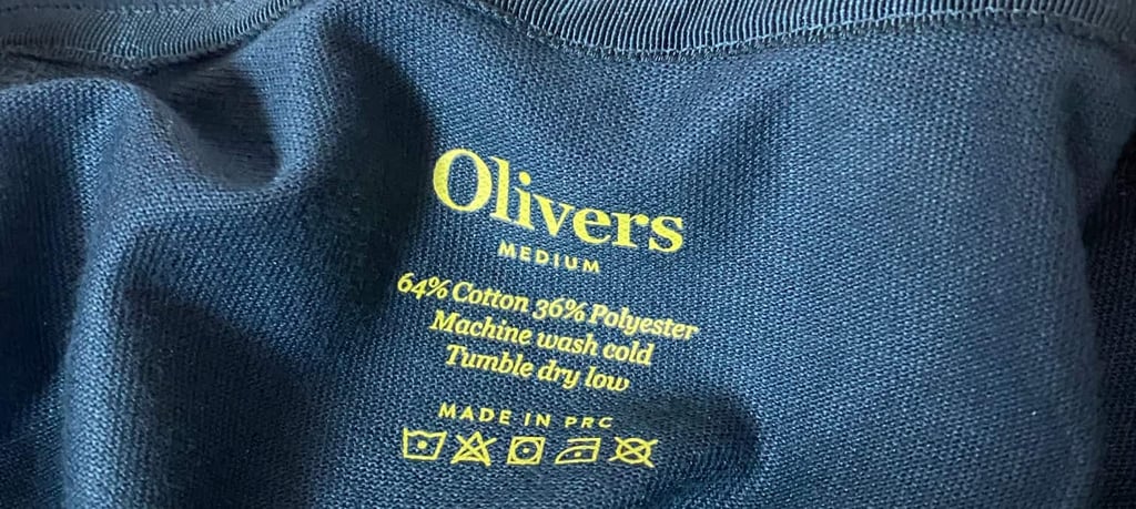 olivers district polo review: the technical capabilities comes from the polyester