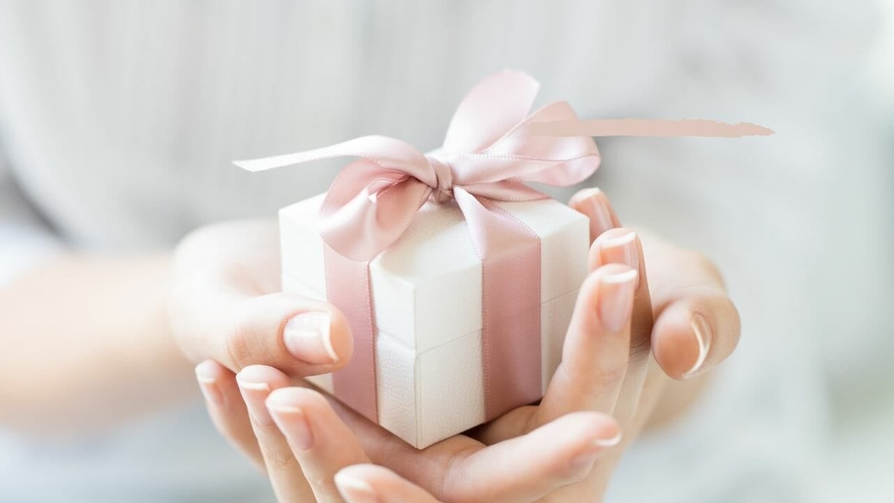 15+ christmas gifts for the 30-something woman that has everything