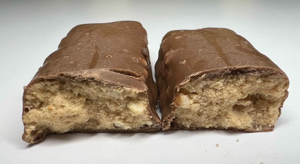 the creamy chocolate peanut butter keto bar is simply amazing – healthy snacking!