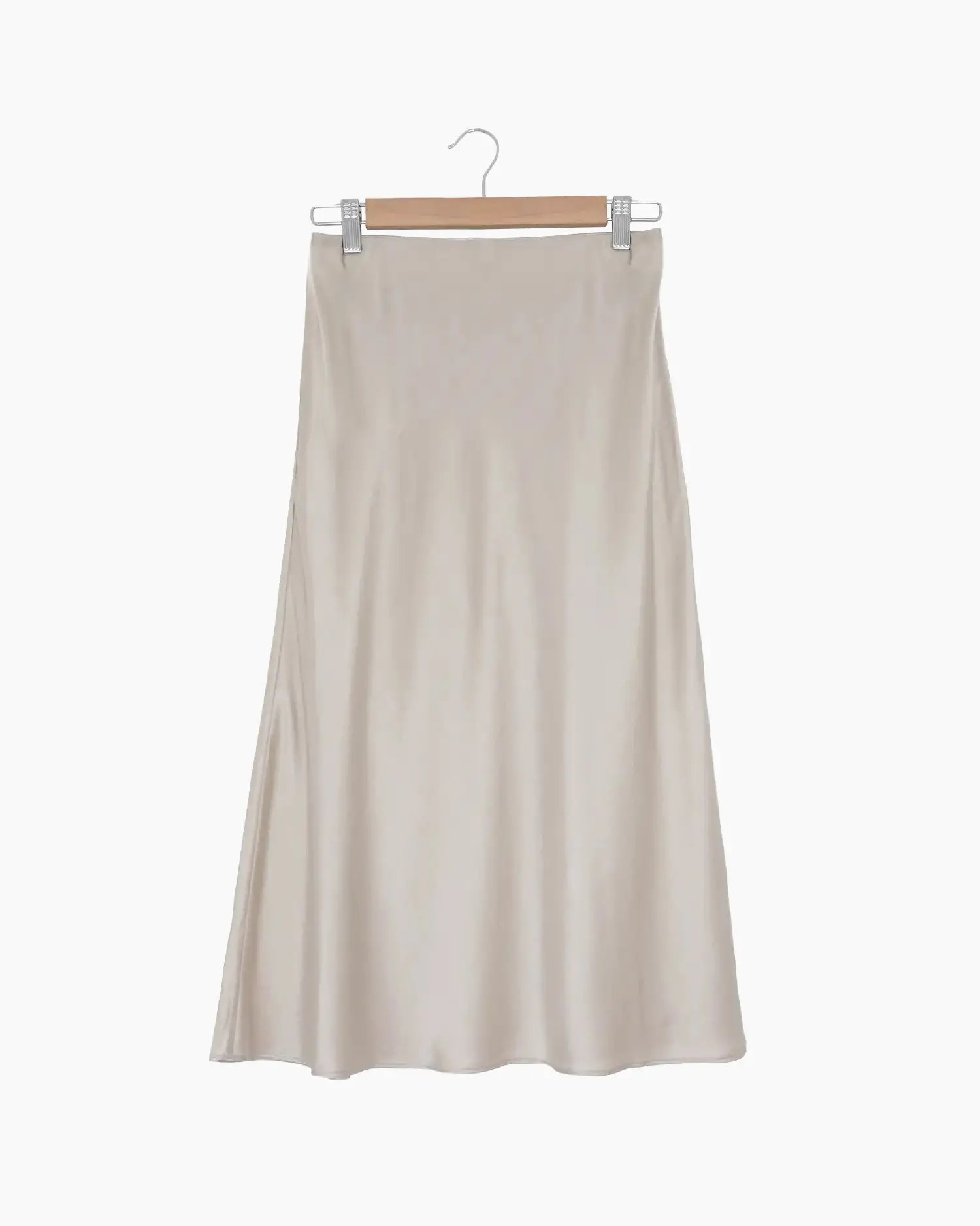 Quince Review: Under-the-radar brand - but any good? 16