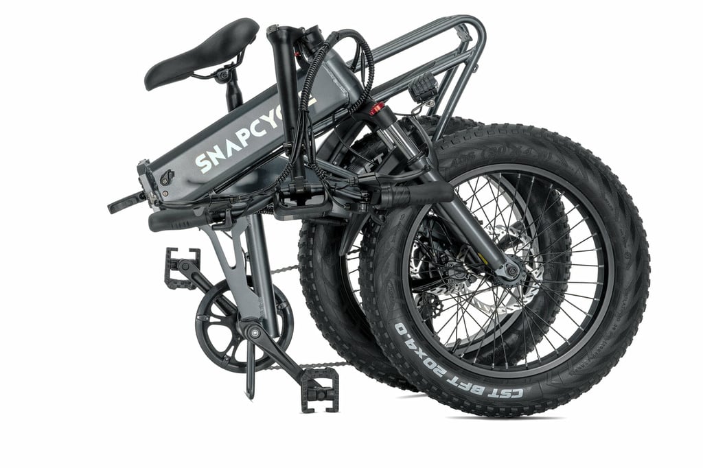 no… this bike didn’t just get put in a trash compactor – it’s designed to be foldable!