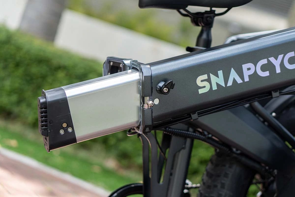 one small thing we didn’t like in this snapcycle s1 review was the difficulty of removing the battery