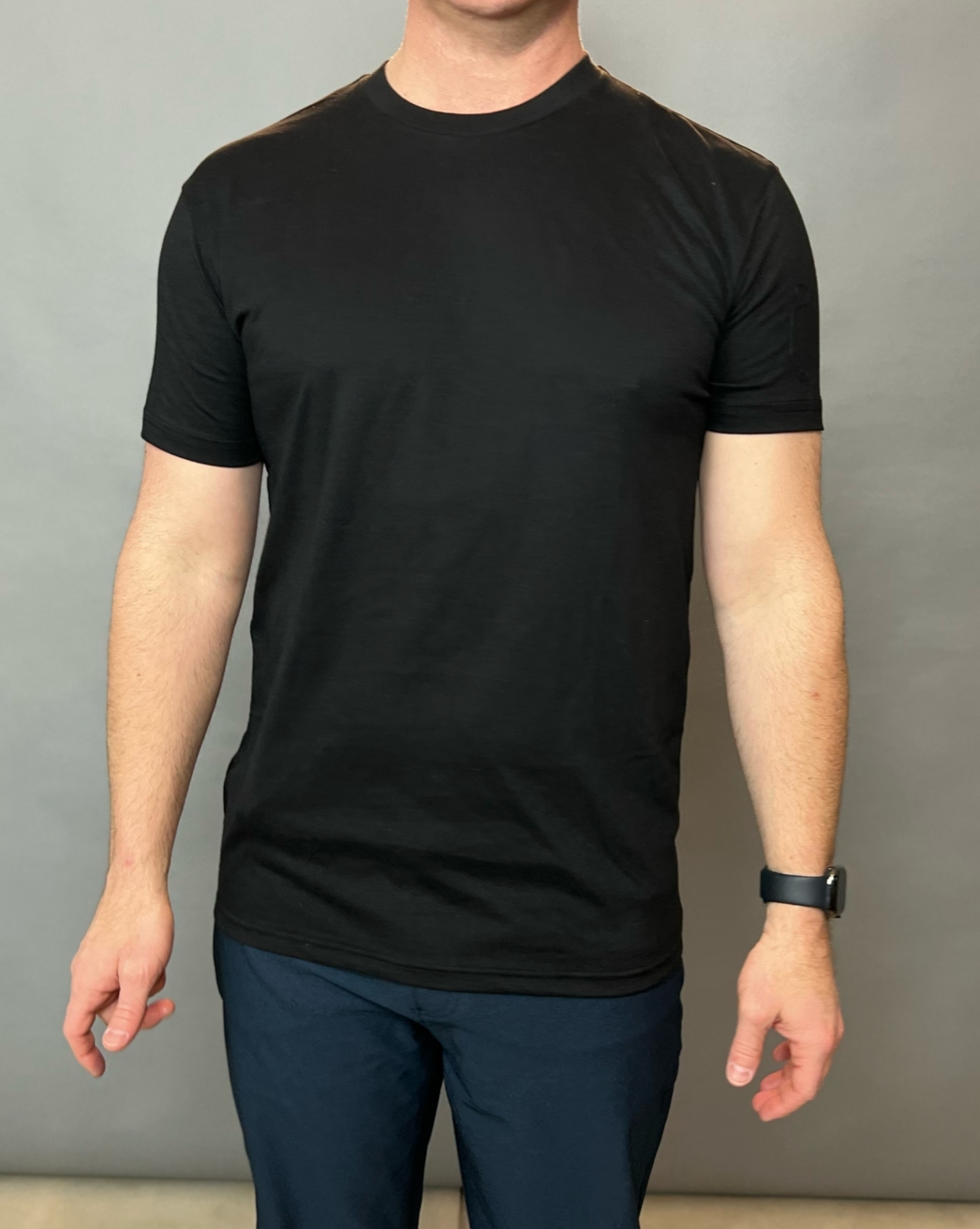 the classic crew – great quality shirts and fits perfectly in the shoulders through the waist