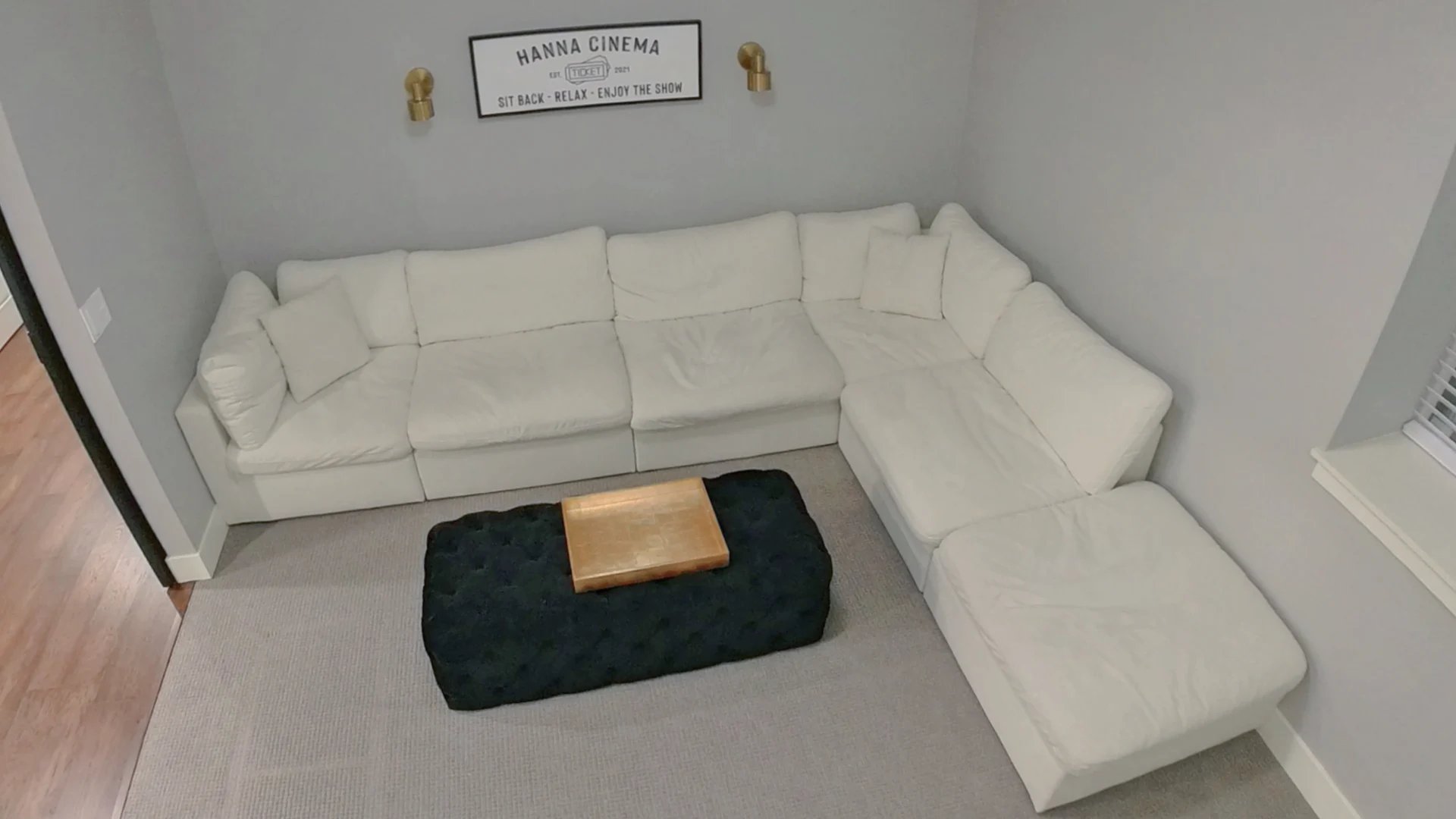 this 1stopbedrooms section is crammed in there