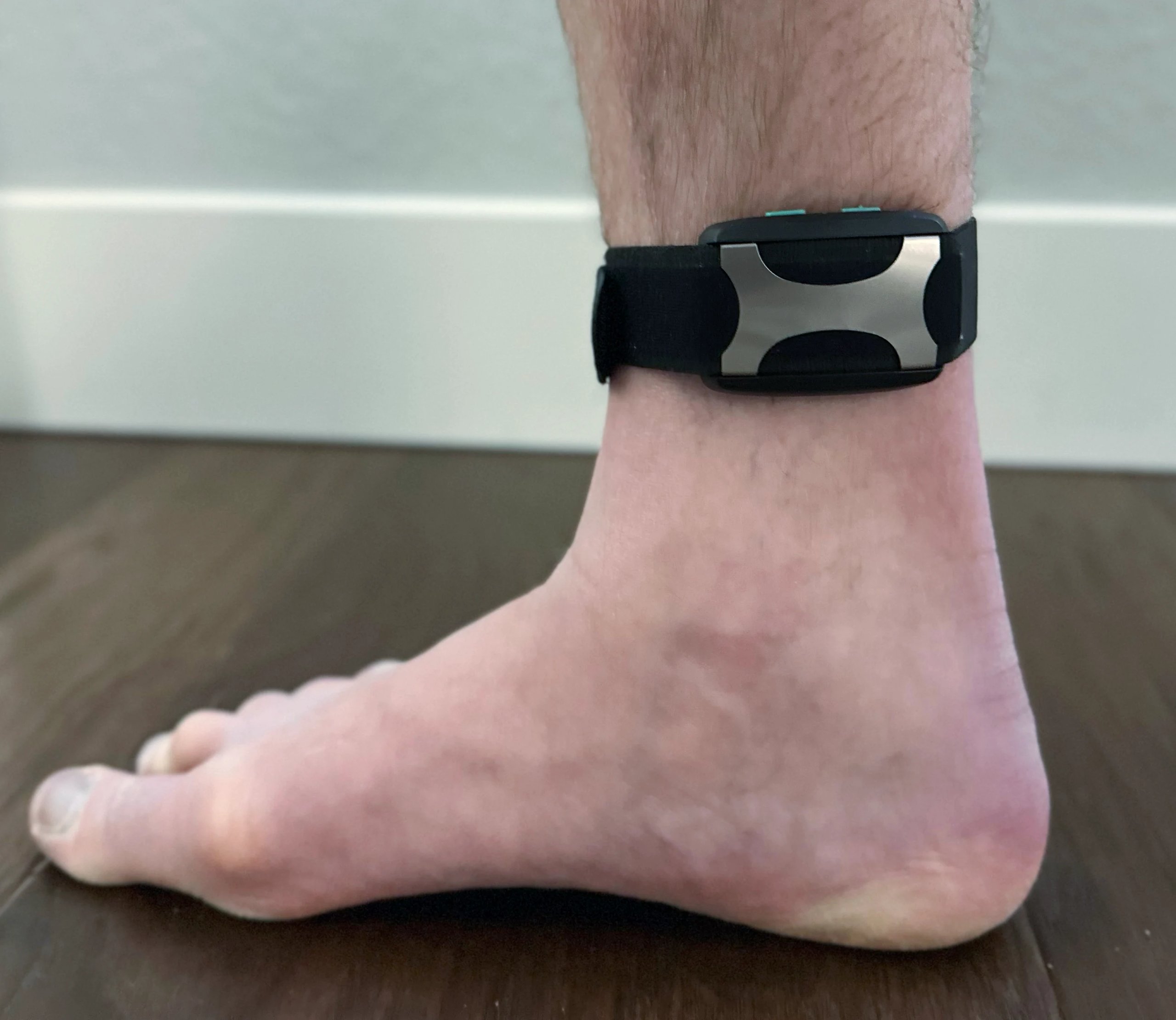 apollo neuro review: the wearable that can help you lower stress