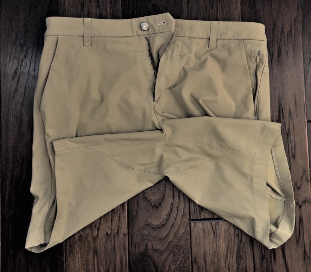 you can see the gusset in the middle of these lululemon shorts