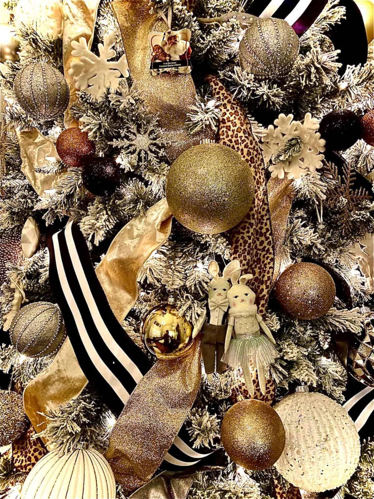 How To Decorate A Christmas Tree With Ribbon In Easy 11 Steps
