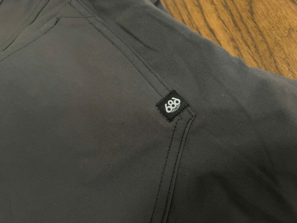 686 Everywhere Pant Review: How does a pant with 10 pockets look this good? 5