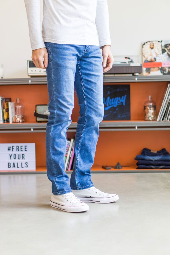 Mugsy Jeans - The Most Comfortable Men's Jeans You'll Ever Own 10