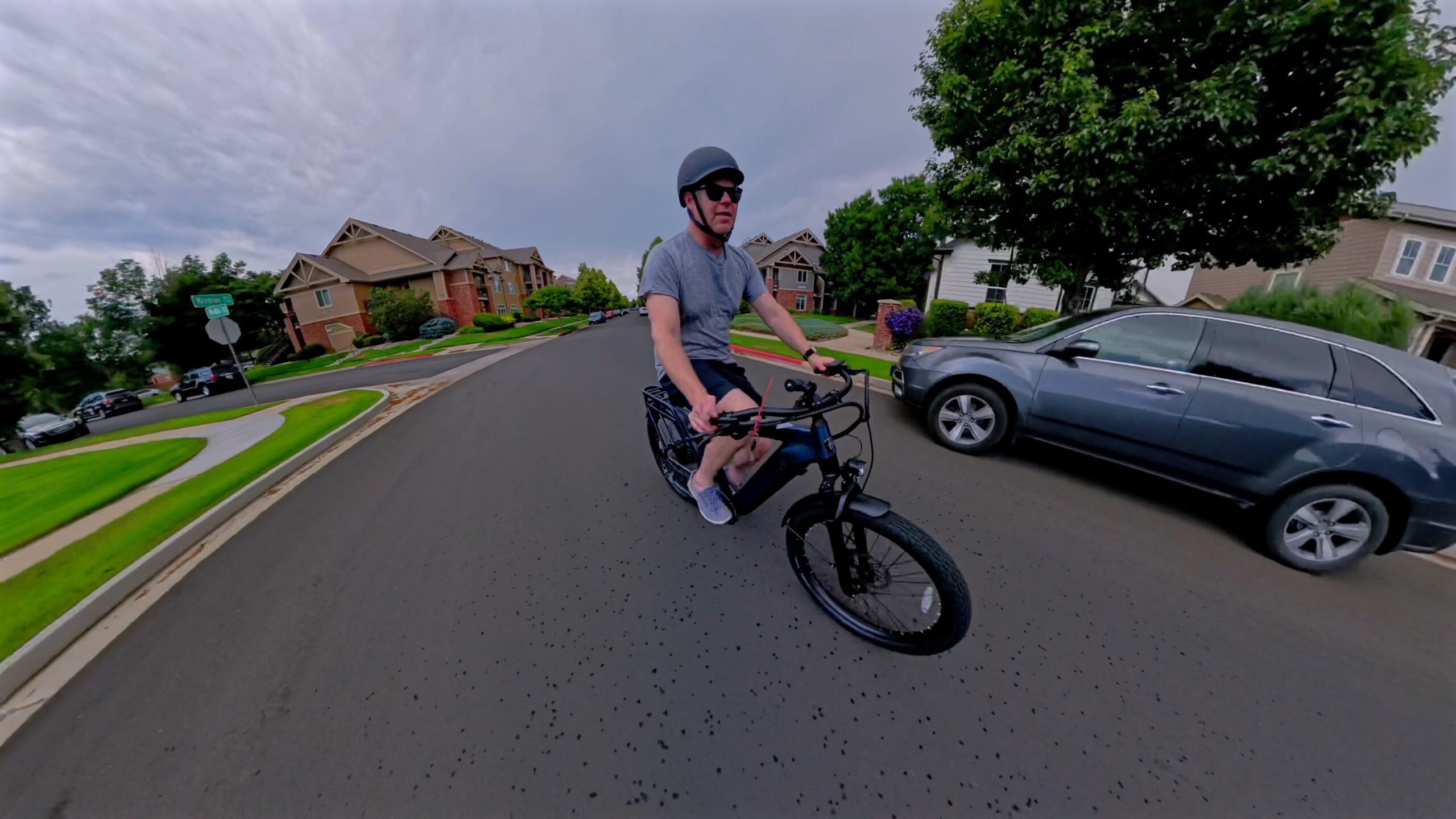 Ride1Up Cafe Cruiser Review: Exceptional Value and Comfortable Ride 30 Cafe Cruiser Review side scaled